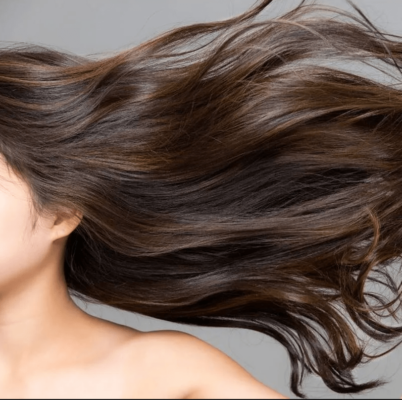 Tóc gãy rụng, da đầu đổ dầu: Cách chăm sóc "gốc con người" giữa mùa nắng nóng