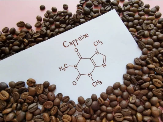 Dùng Caffeine sẽ chất ức chế cơn buồn ngủ của bạn