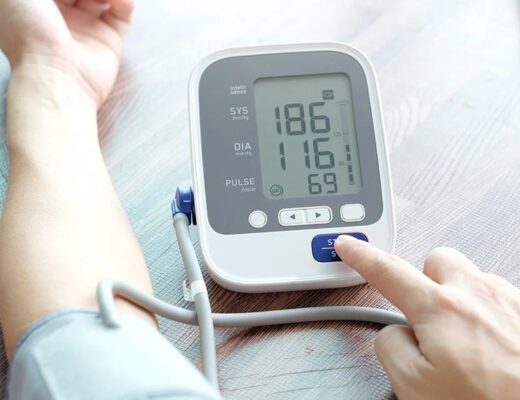 Ngủ ít làm tăng nguy cơcao huyết áp