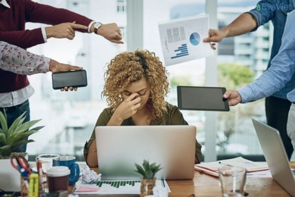 không làm việc hiệu quả, làm việc căng thẳng