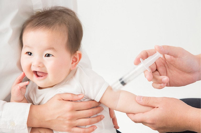 các mốc tiêm chủng cho trẻ dưới 10 tuổi