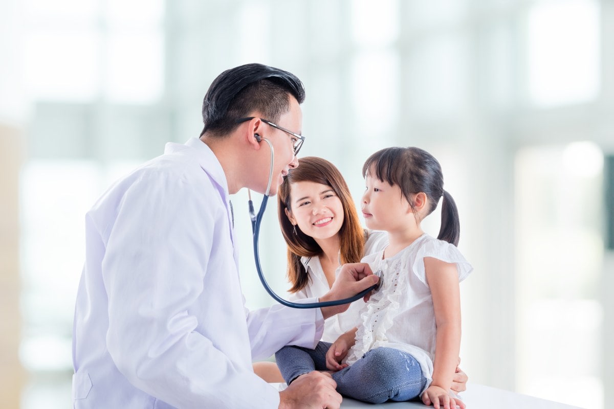cha mẹ dạy con bảo vệ sức khỏe gia đình