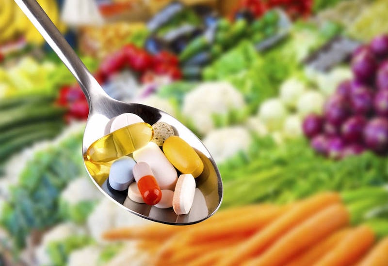 bổ sung vitamin tổng hợp hay ăn uống tự nhiên