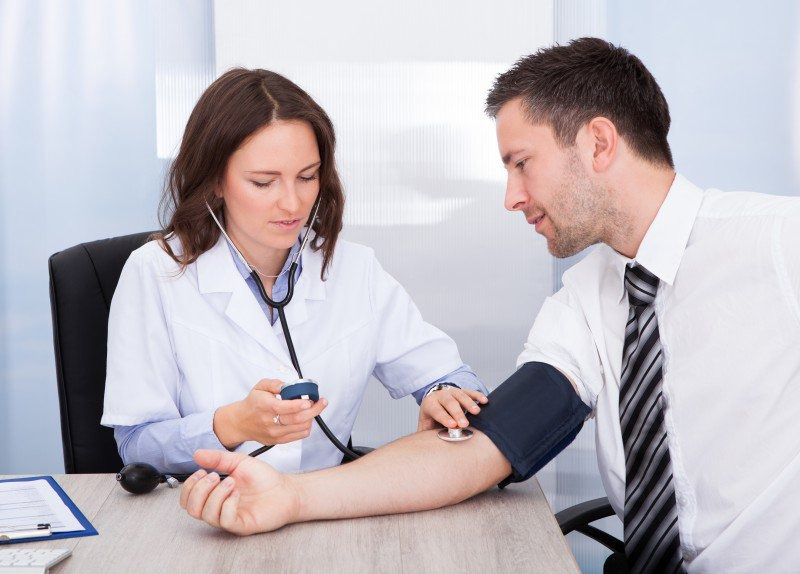 Tại sao đàn ông nên khám sức khỏe định kỳ để duy trì bản lĩnh dài lâu?