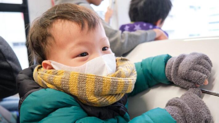 Mẹo giữ ấm đường thở khi ra đường trời lạnh