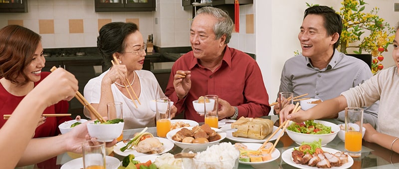 Lời khuyên ăn uống sau lễ